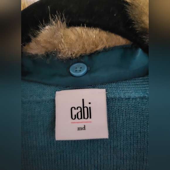 Cabi - Elegant Teal Button Up Sweater with Faux Fur Detachable Collar- Size M - Picture 5 of 6